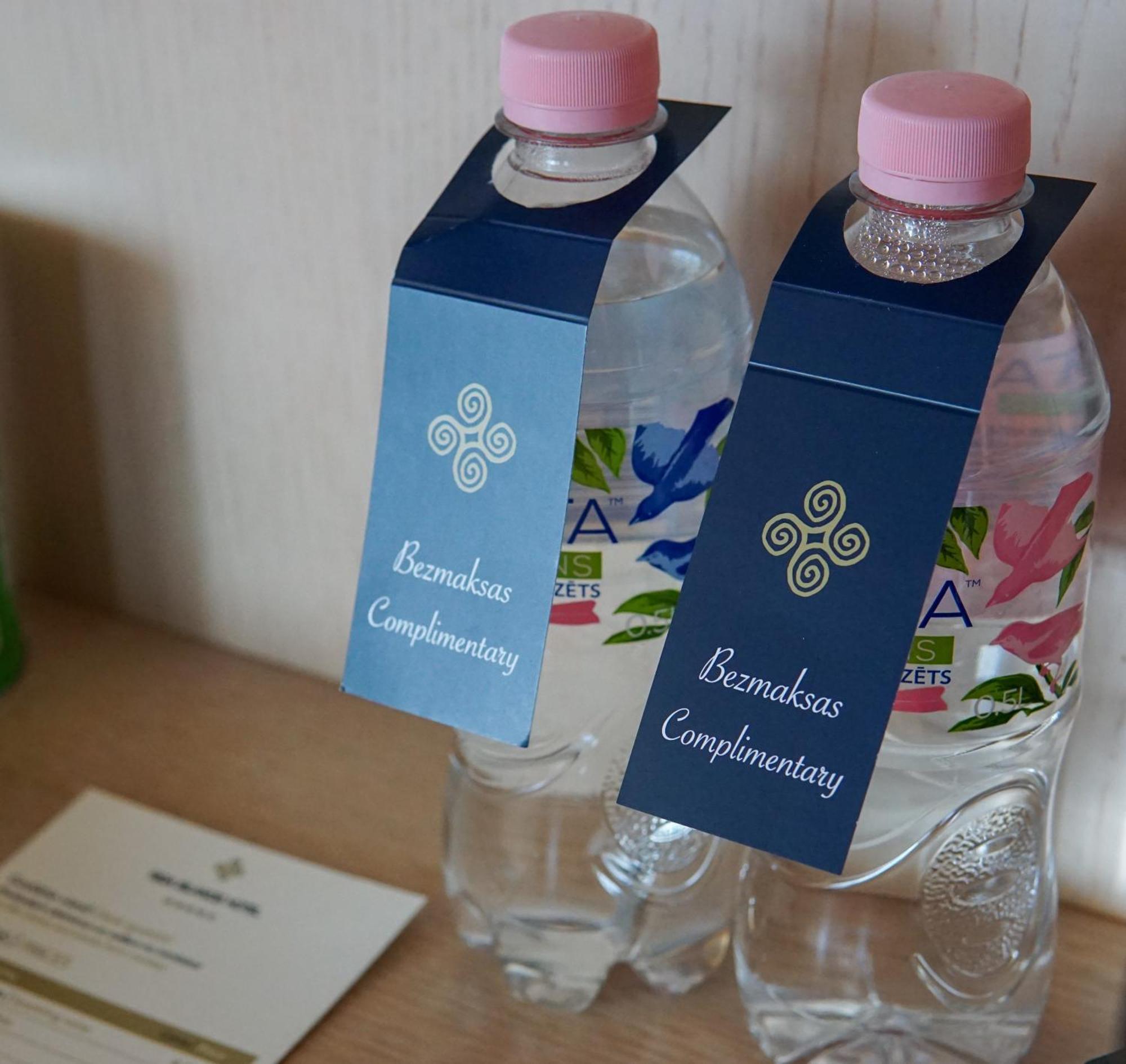 Riga Islande Hotel With Free Parking Bagian luar foto