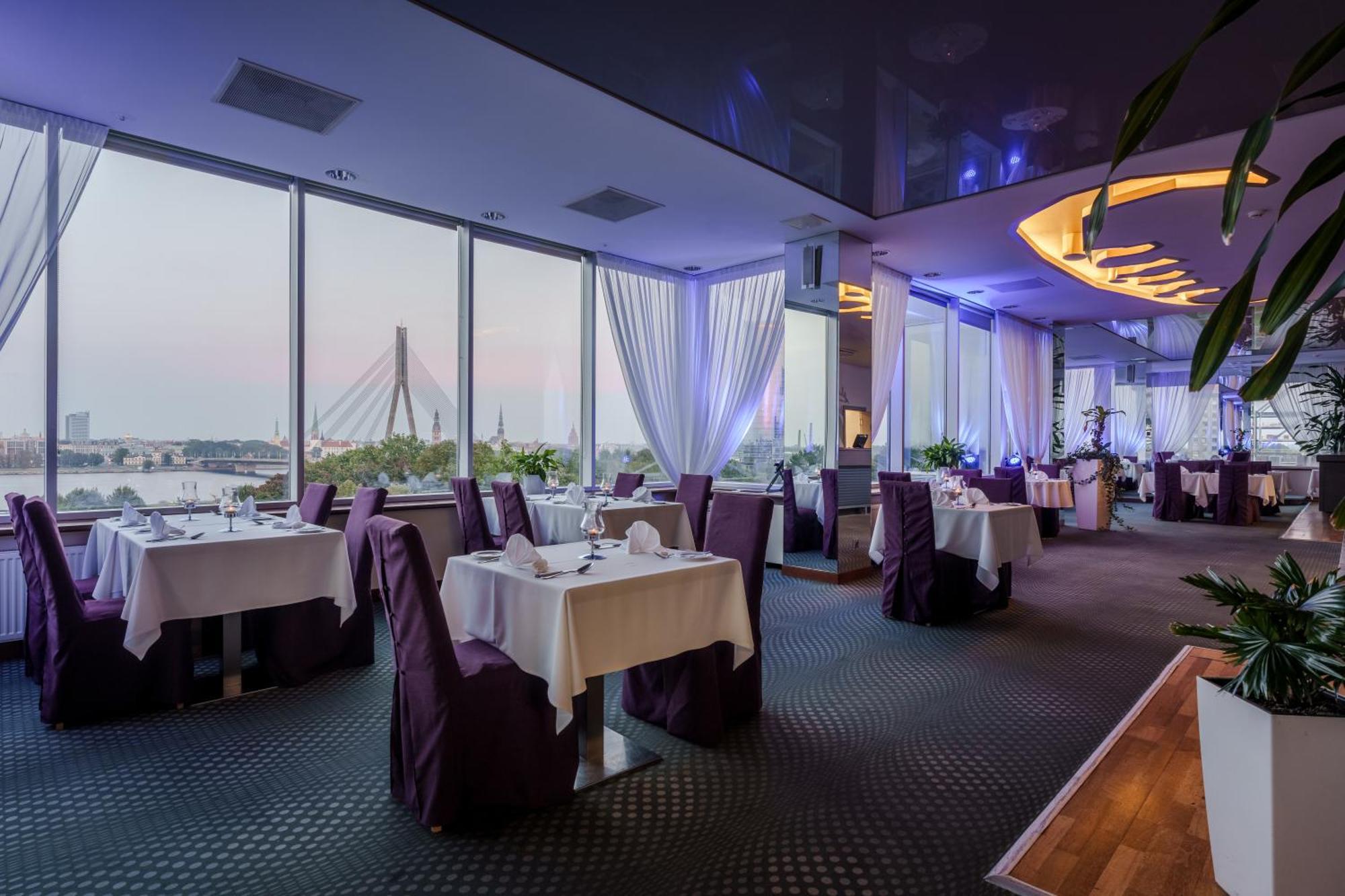 Riga Islande Hotel With Free Parking Bagian luar foto