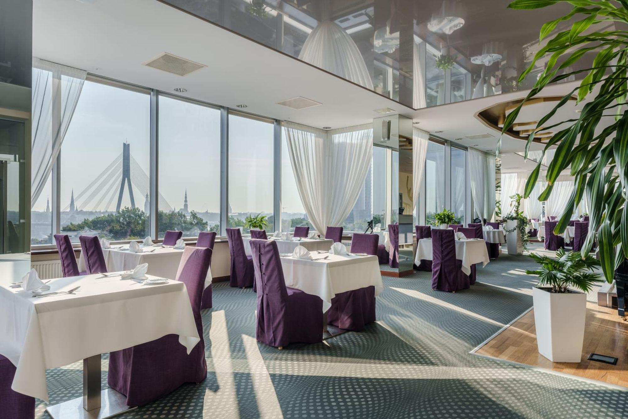 Riga Islande Hotel With Free Parking Bagian luar foto