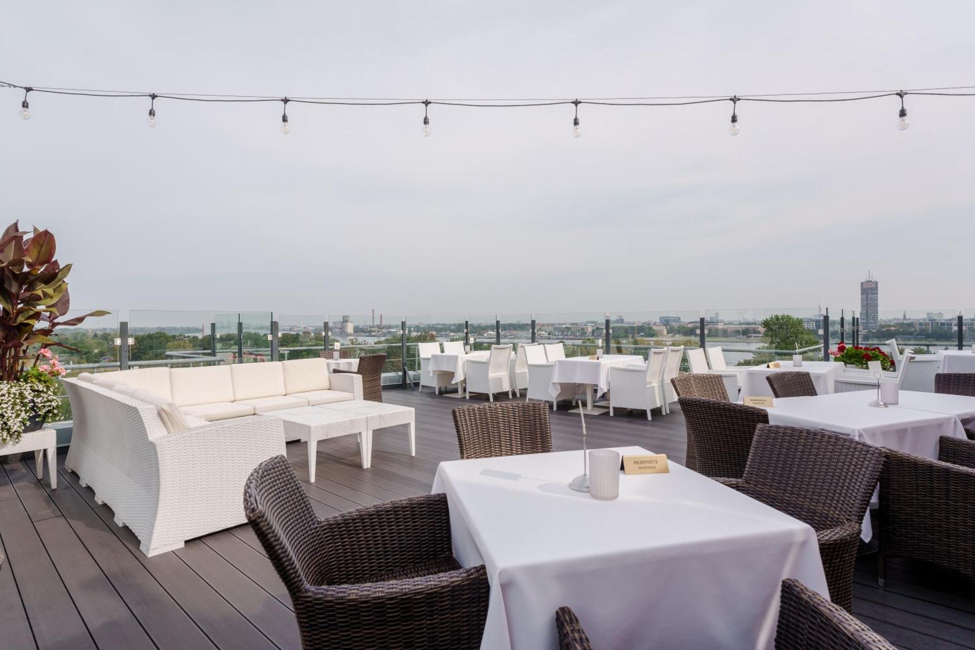 Riga Islande Hotel With Free Parking Bagian luar foto