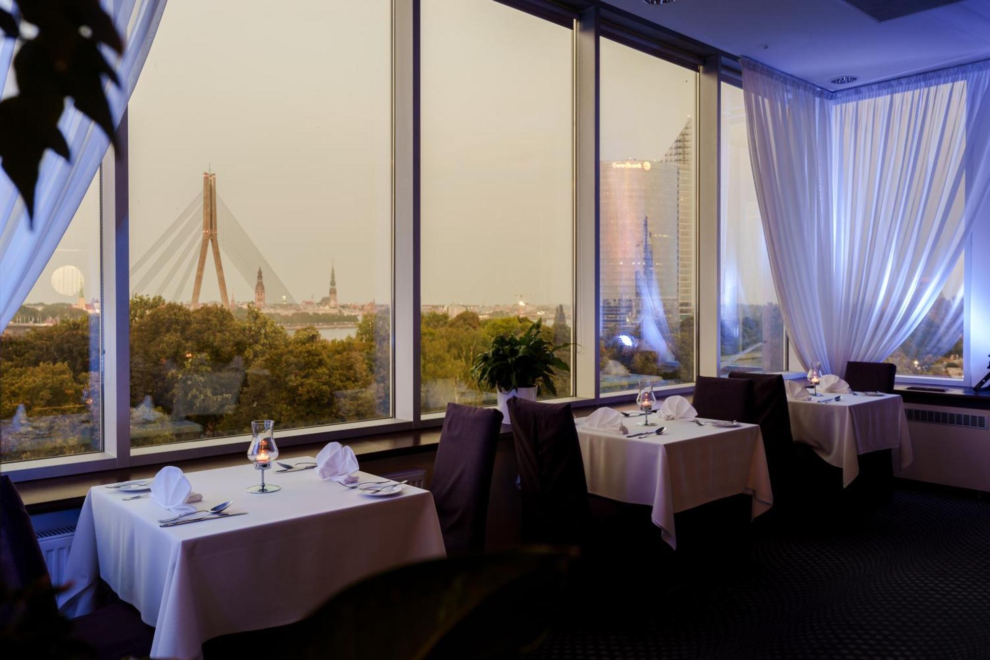 Riga Islande Hotel With Free Parking Bagian luar foto