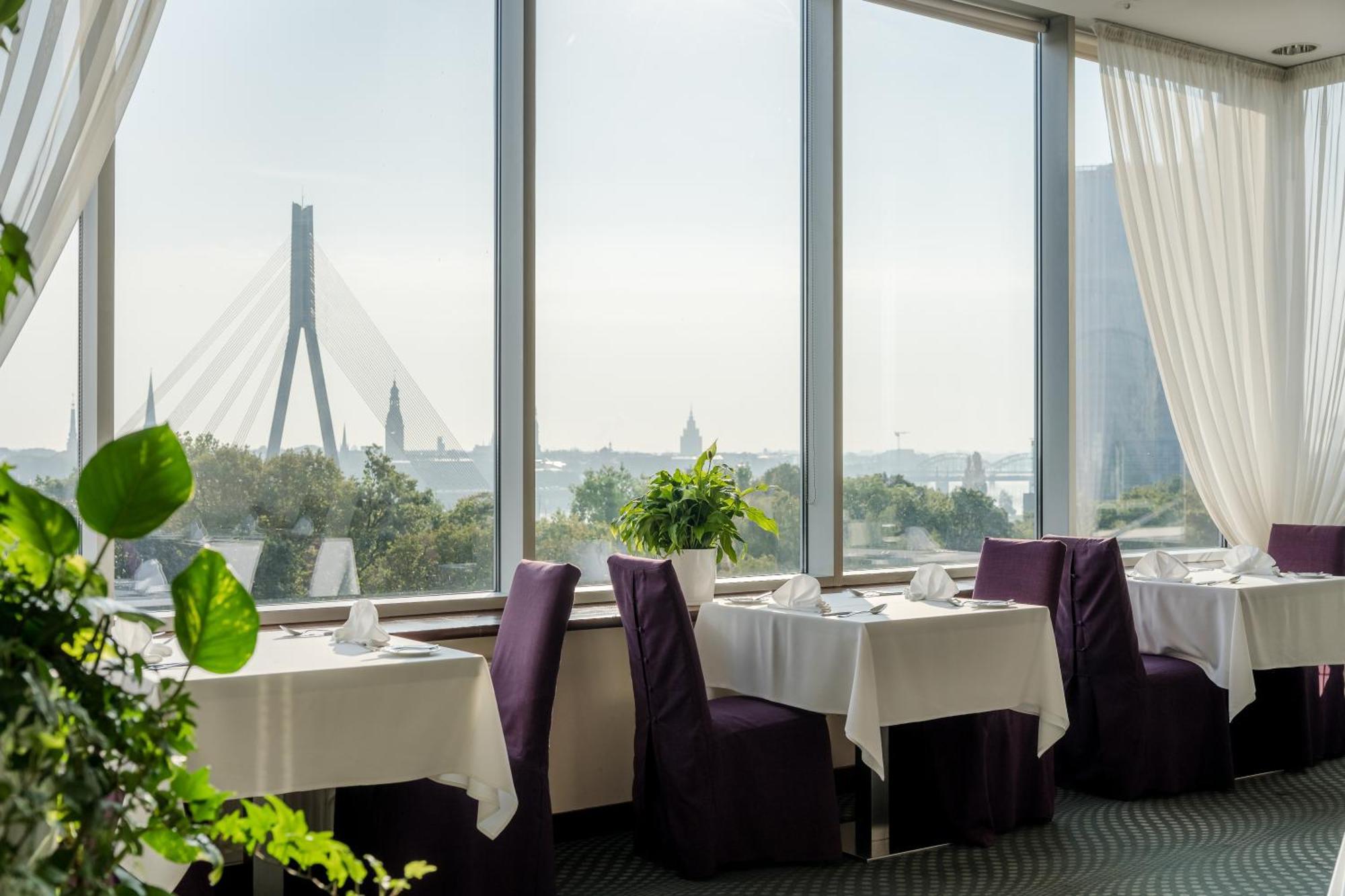 Riga Islande Hotel With Free Parking Bagian luar foto